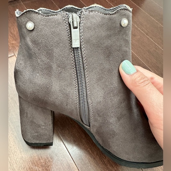 Women’s Ankle Boots with Square Chunky Heels, Size US 7 = 23.5cm - Picture 2 of 11